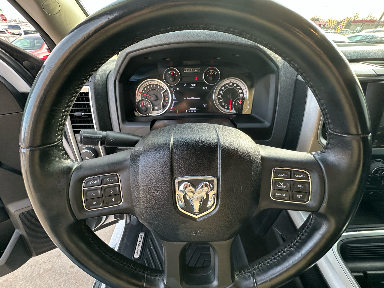 RAM 1500 2WD Crew Cab 140.5" Lone Star 2016