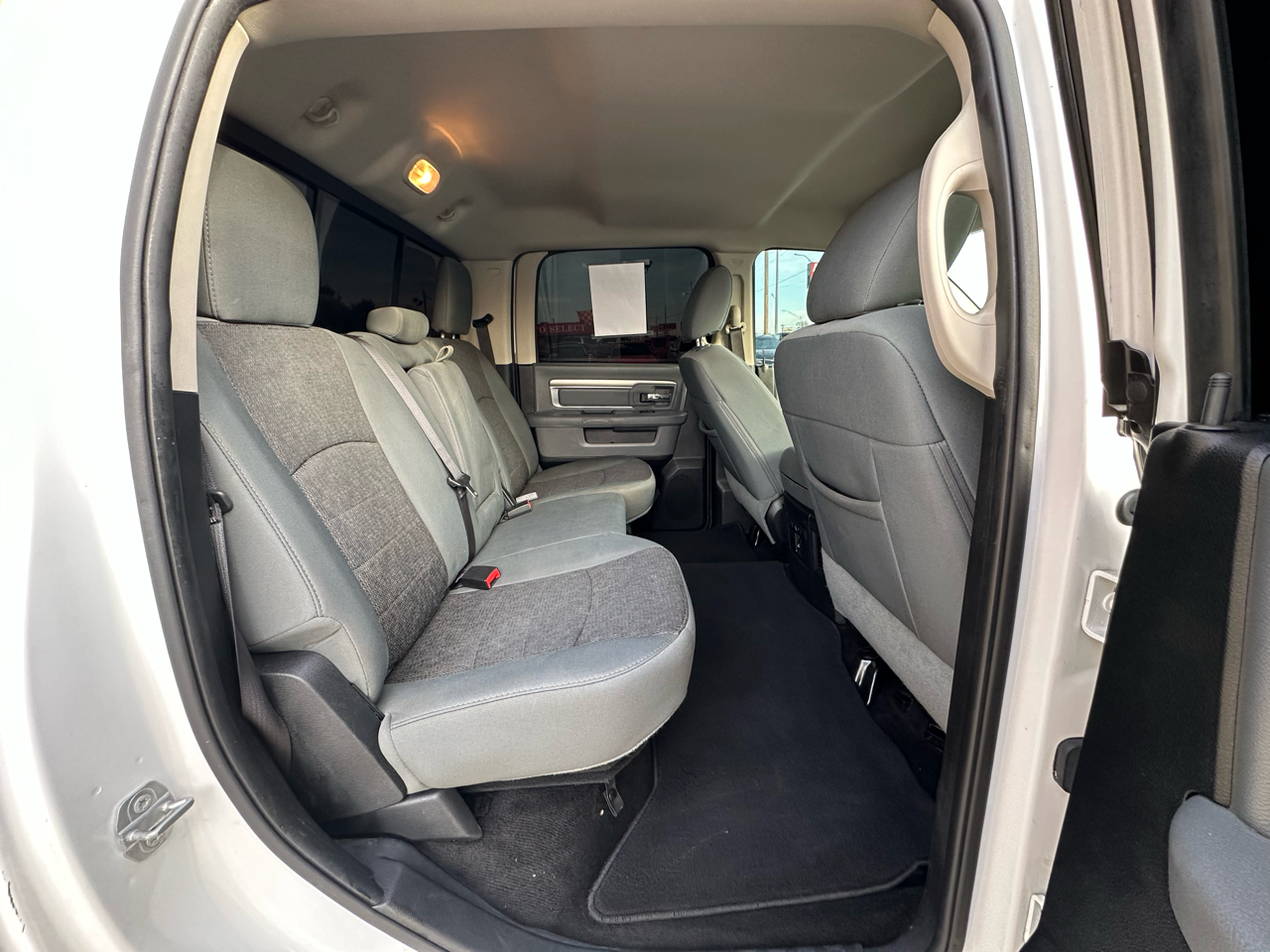 RAM 1500 2WD Crew Cab 140.5" Lone Star 2016