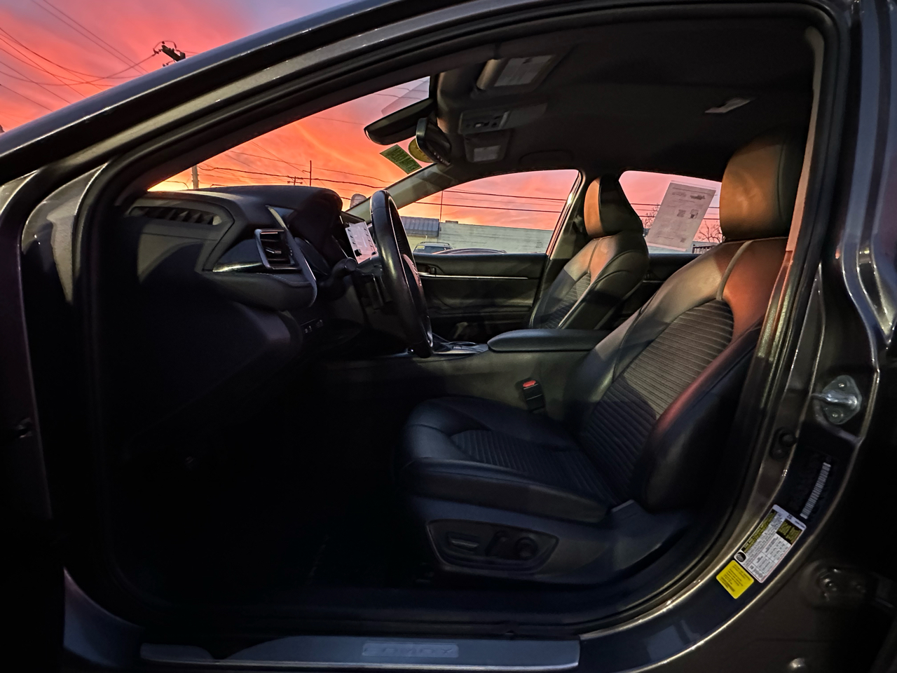 Toyota Camry SE Auto (Natl) 2023