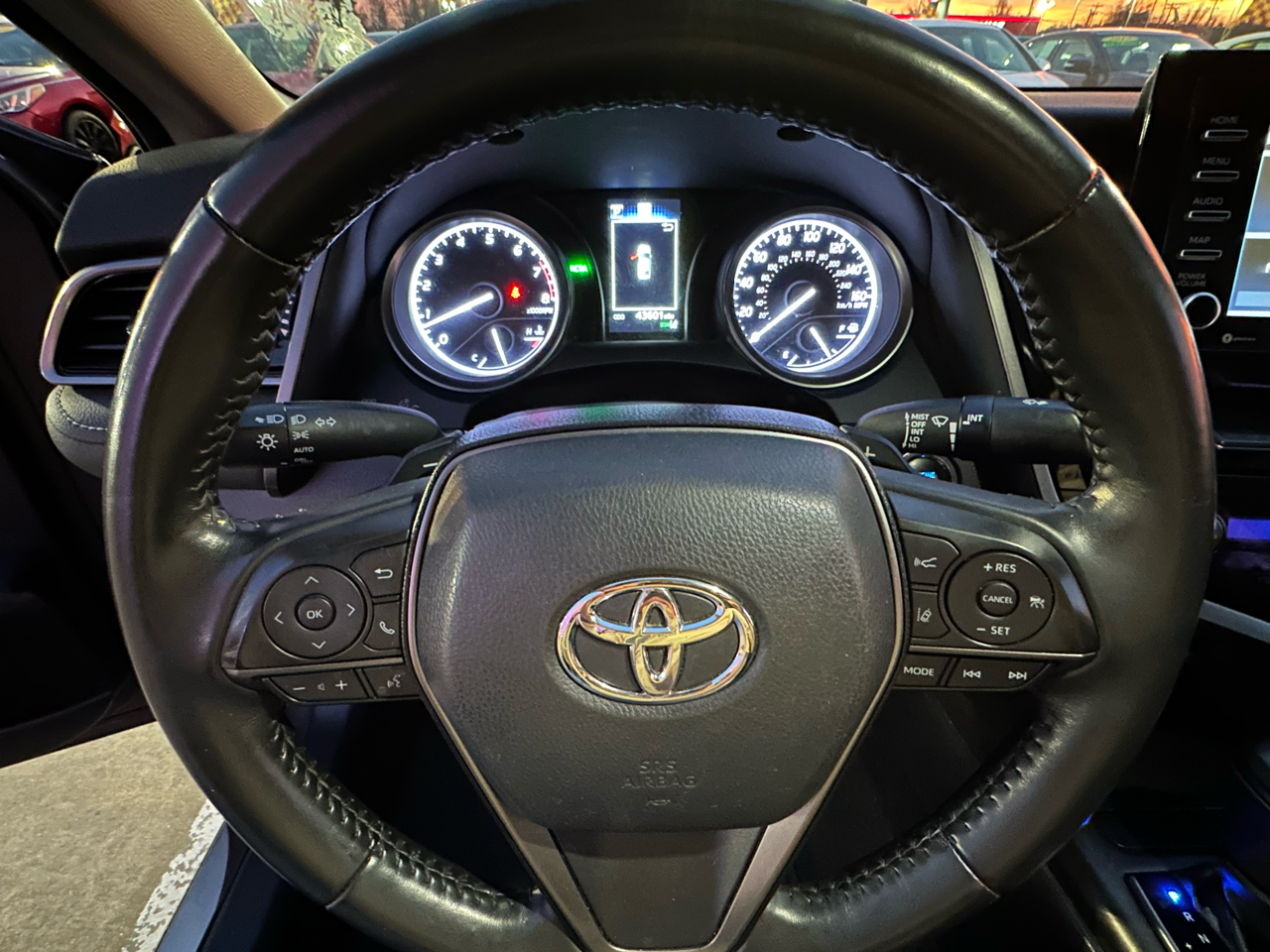 Toyota Camry SE Auto (Natl) 2023