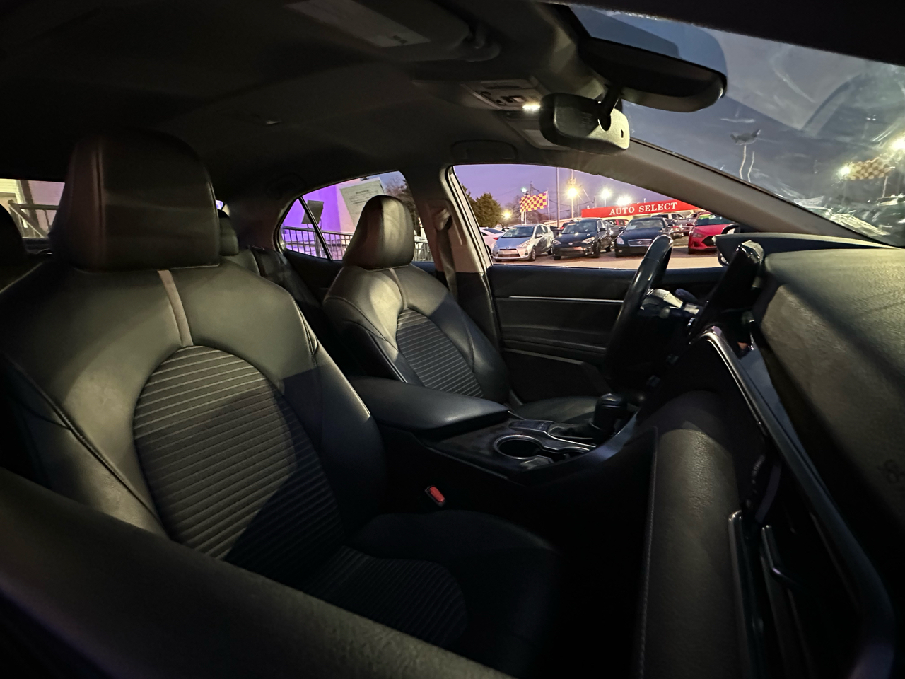 Toyota Camry SE Auto (Natl) 2023