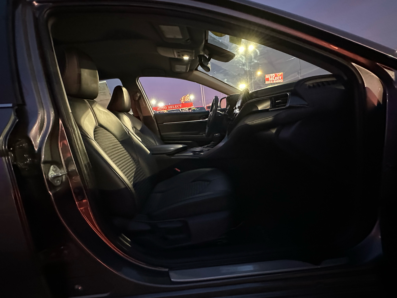 Toyota Camry SE Auto (Natl) 2023