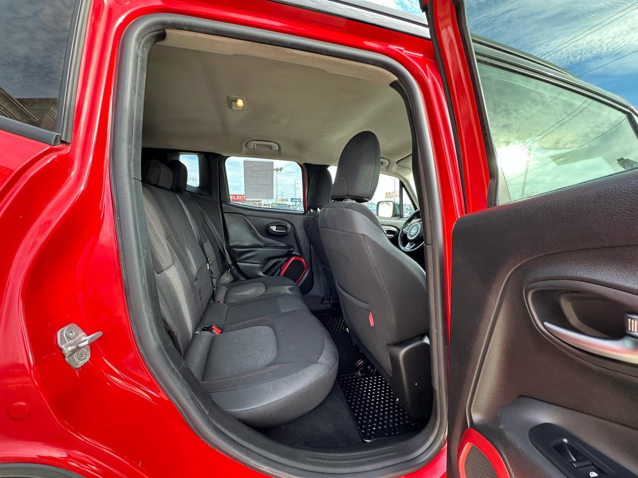 Jeep Renegade 4WD 4dr Trailhawk 2016