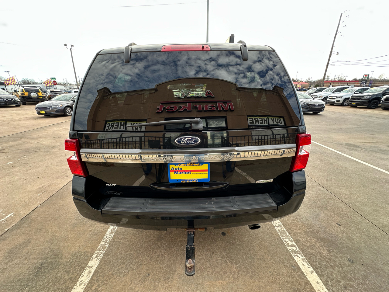 Ford Expedition 2WD 4dr XLT 2015