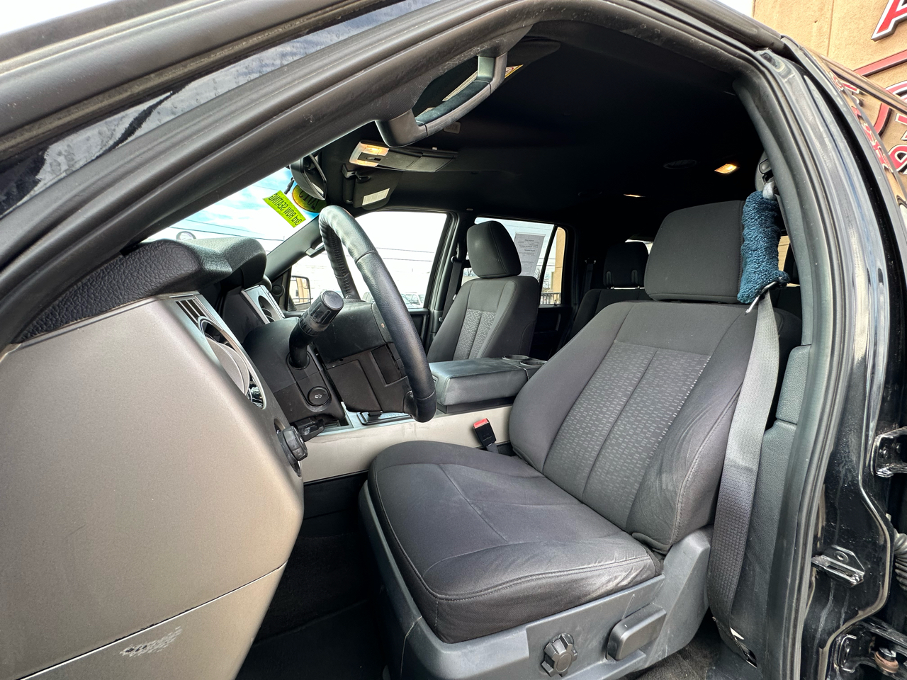 Ford Expedition 2WD 4dr XLT 2015