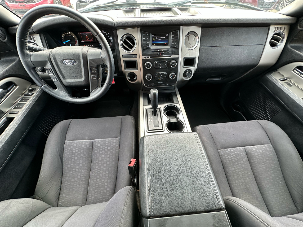 Ford Expedition 2WD 4dr XLT 2015