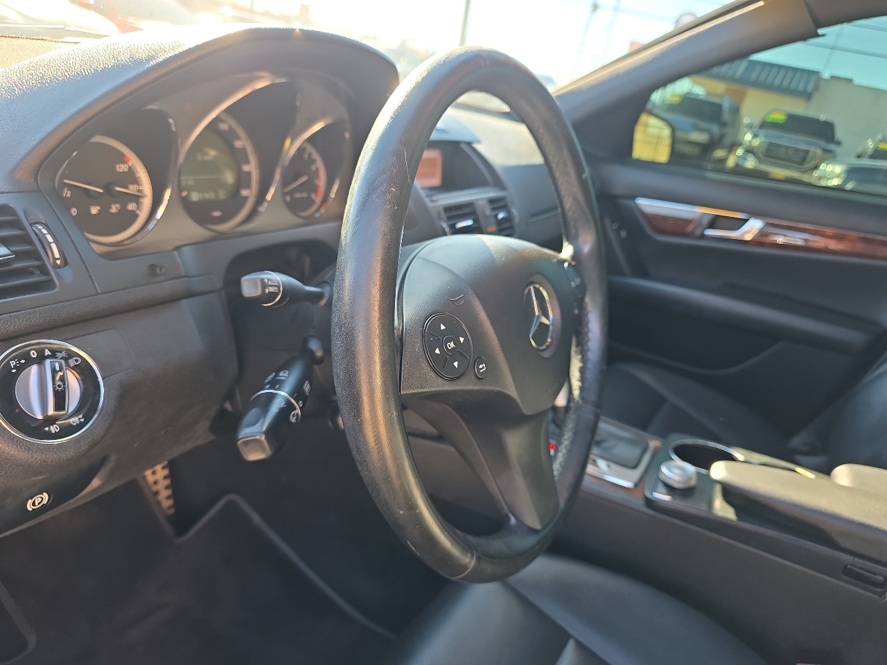 Mercedes-Benz C-Class 4dr Sdn C 300 Sport RWD 2010