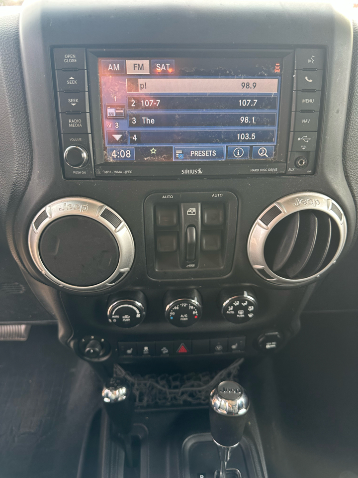 Jeep Wrangler Unlimited 4WD 4dr Rubicon X 2014