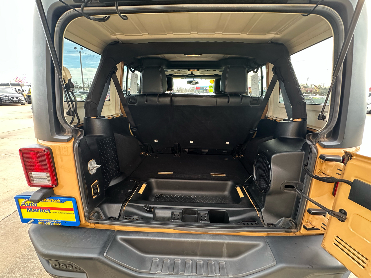 Jeep Wrangler Unlimited 4WD 4dr Rubicon X 2014