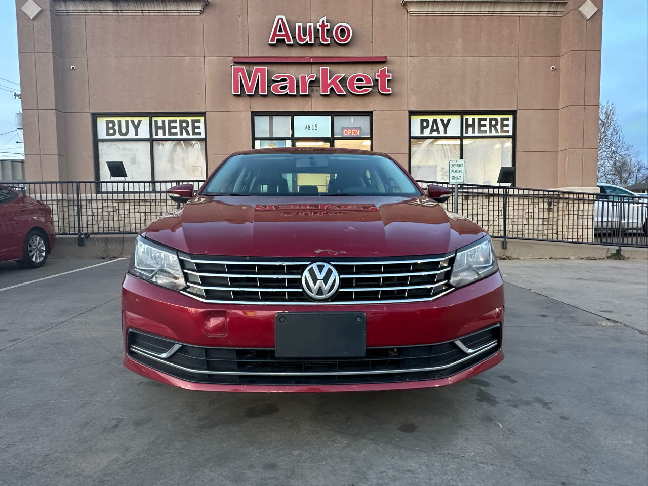 Volkswagen Passat 4dr Sdn 1.8T Auto SE 2016