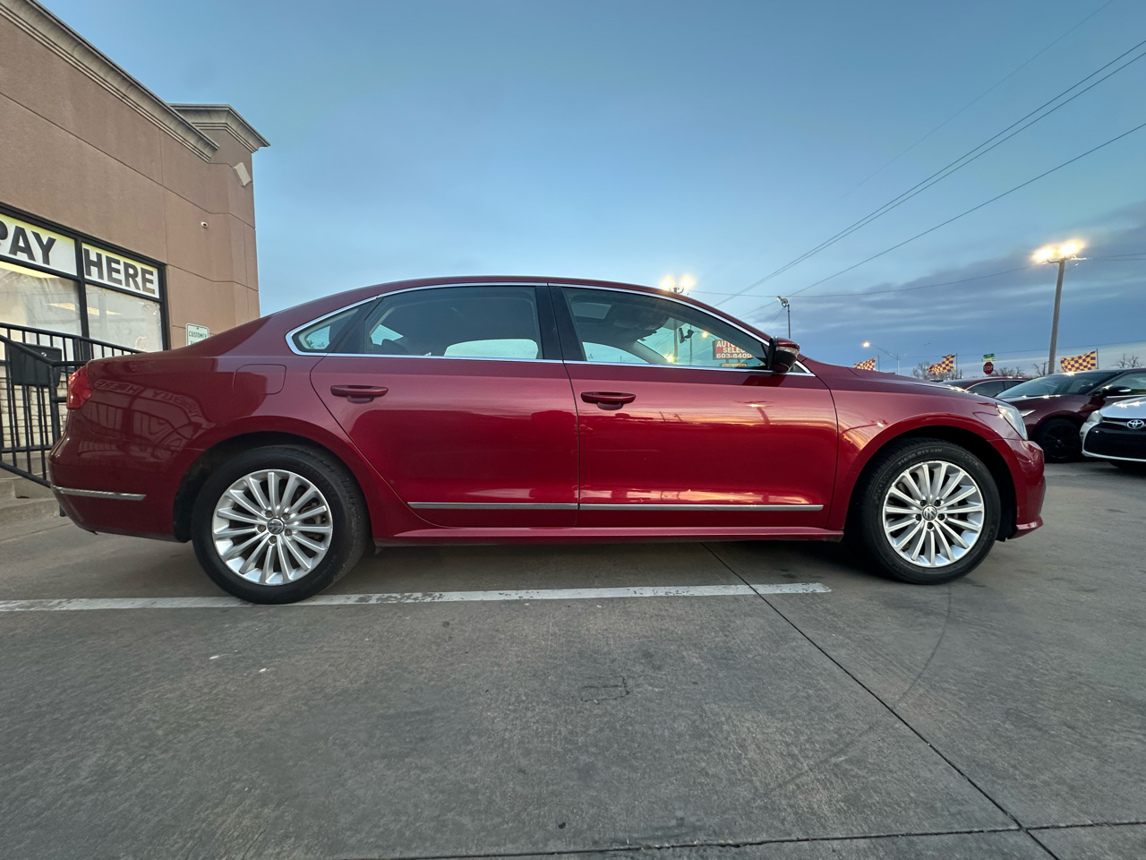 Volkswagen Passat 4dr Sdn 1.8T Auto SE 2016