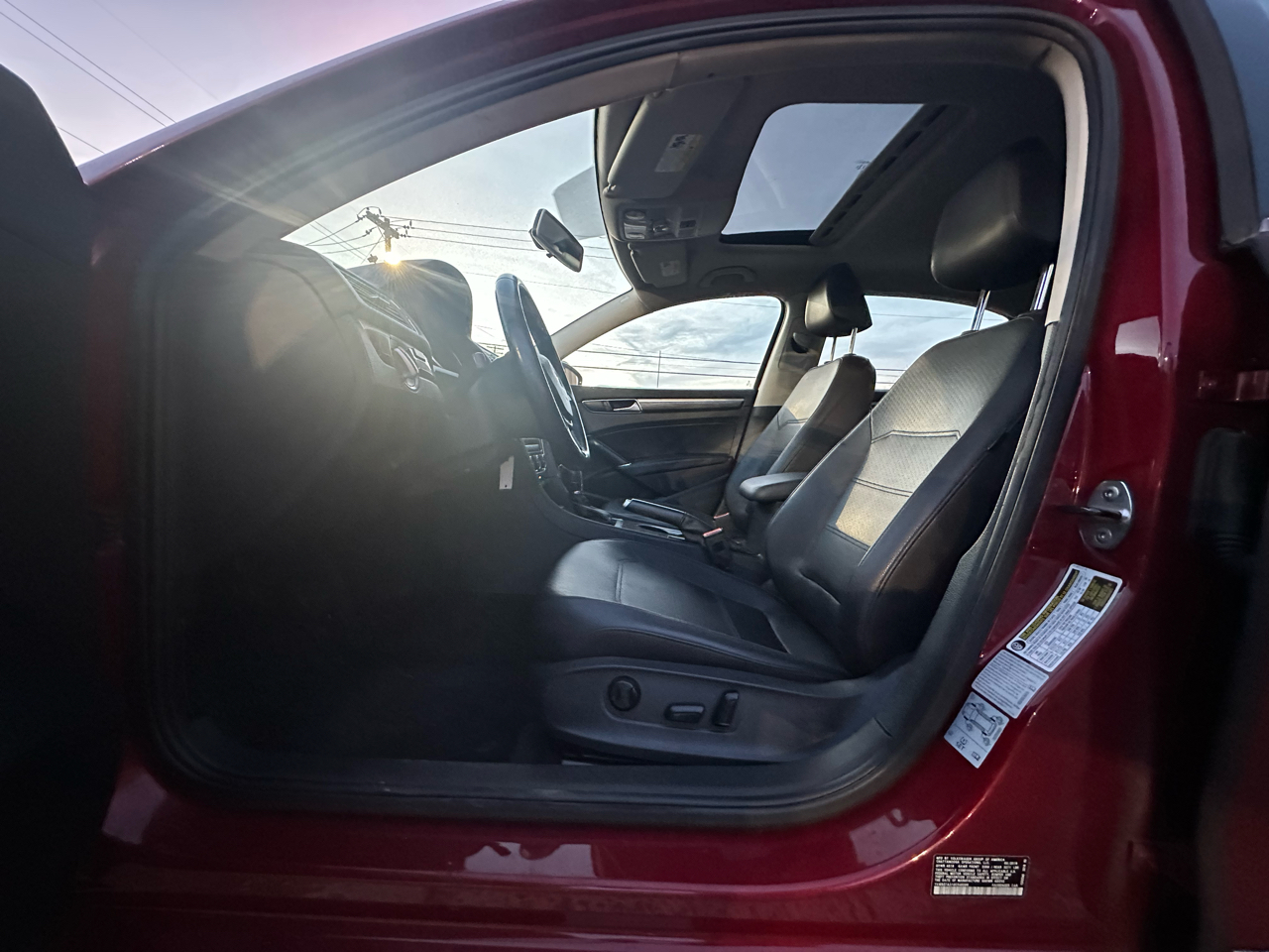 Volkswagen Passat 4dr Sdn 1.8T Auto SE 2016