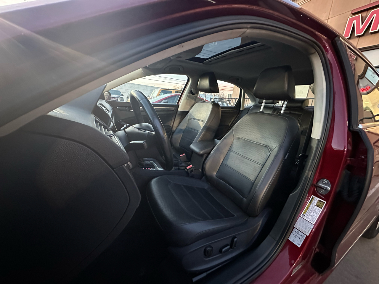 Volkswagen Passat 4dr Sdn 1.8T Auto SE 2016