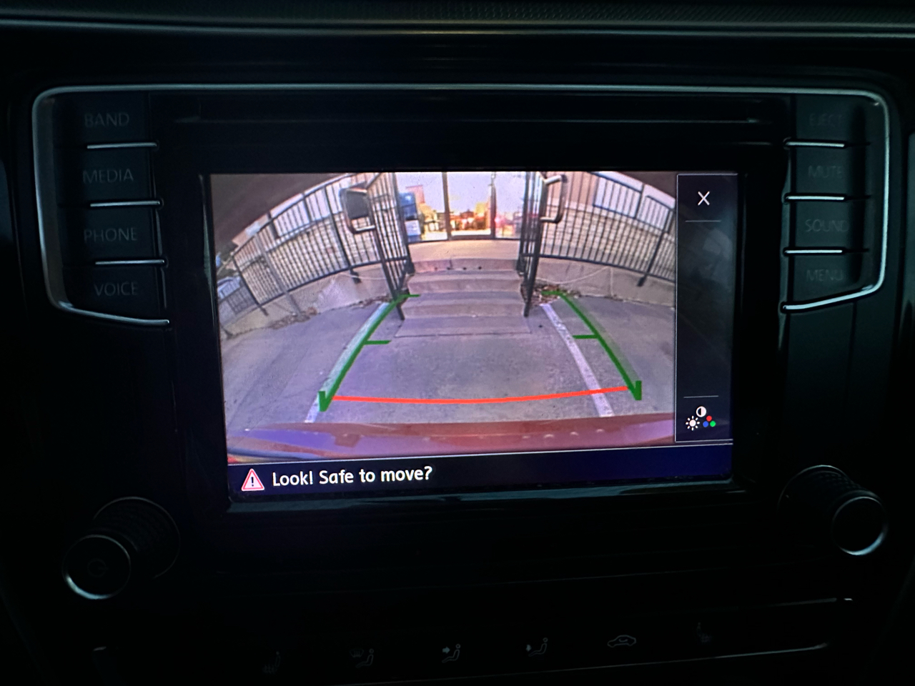 Volkswagen Passat 4dr Sdn 1.8T Auto SE 2016