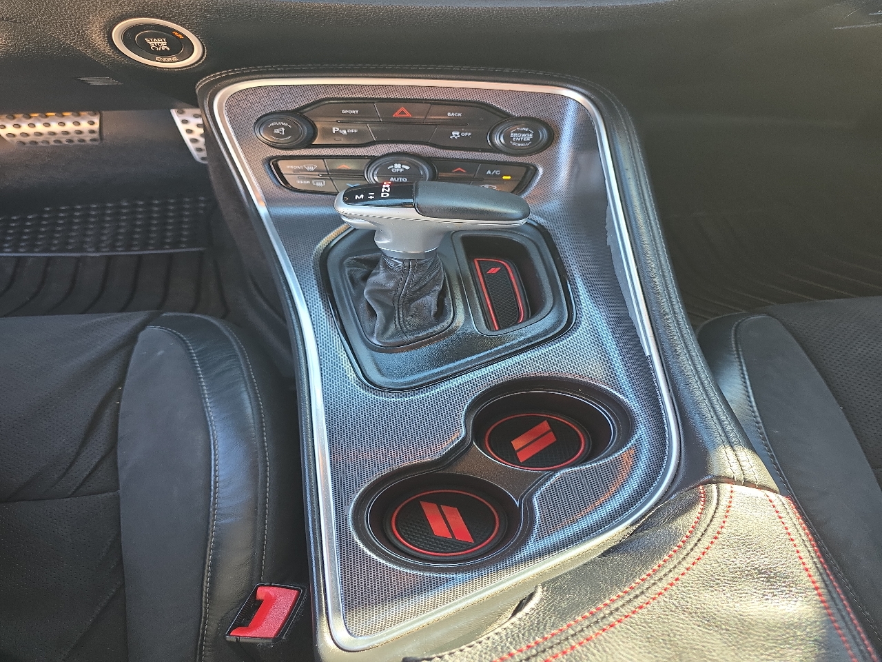 Dodge Challenger 2dr Cpe R/T Plus 2015