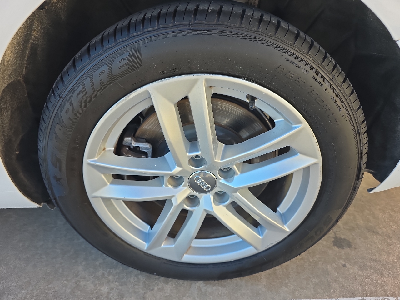 Audi A4 2.0 TFSI Auto Premium quattro AWD 2017