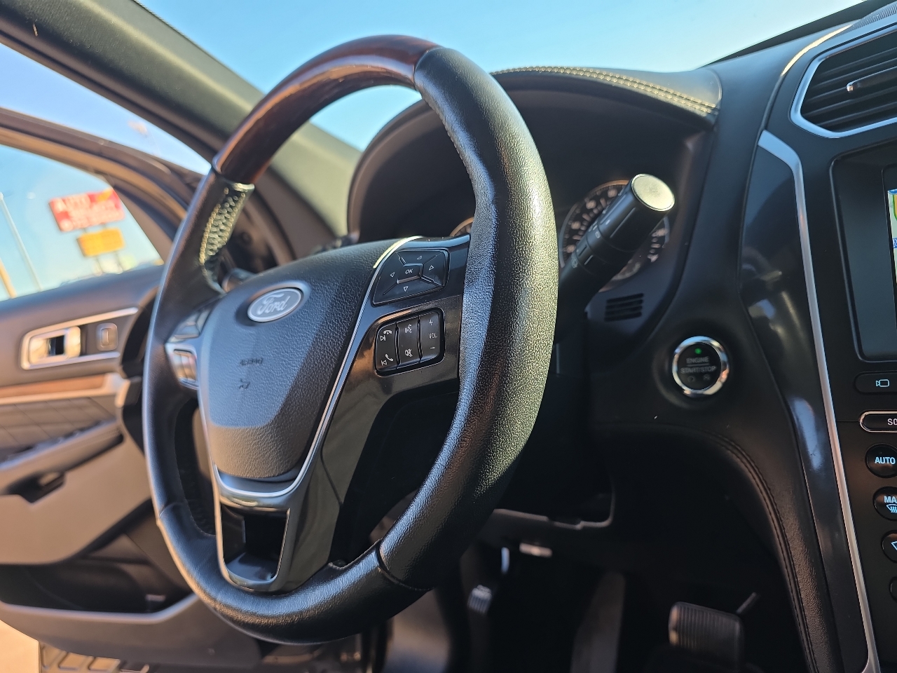 Ford Explorer Platinum 4WD 2018