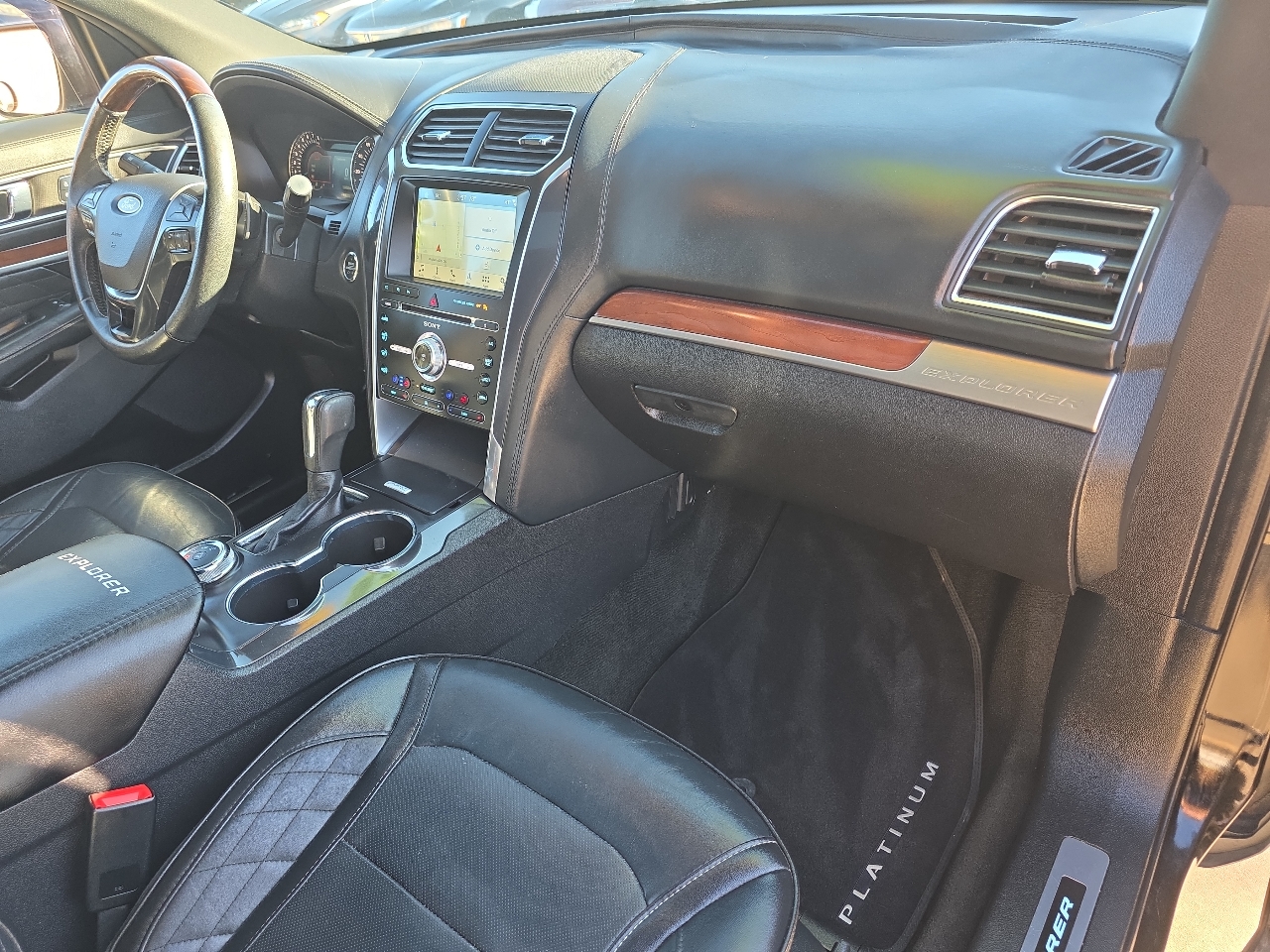 Ford Explorer Platinum 4WD 2018