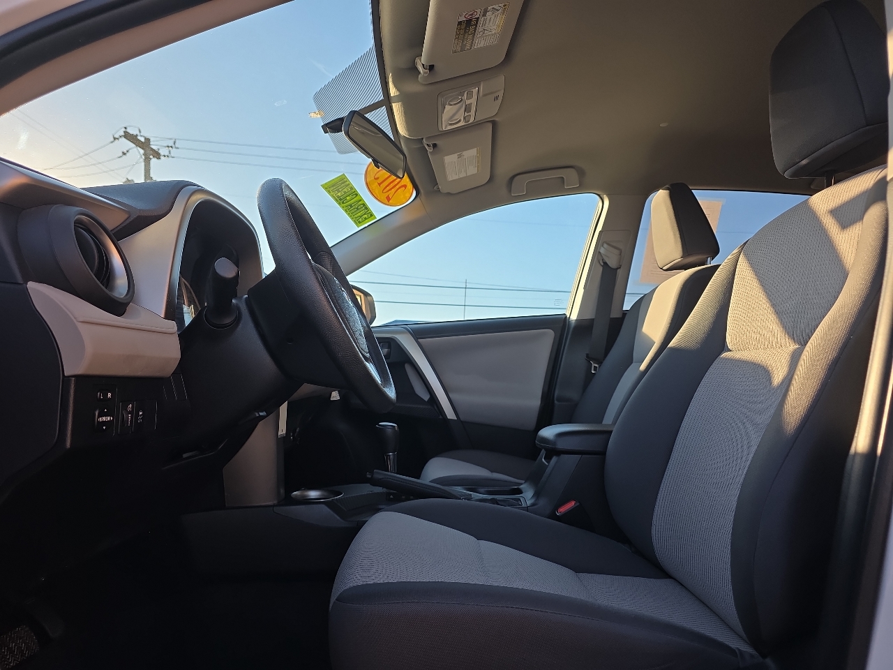 Toyota RAV4 FWD 4dr LE (Natl) 2015