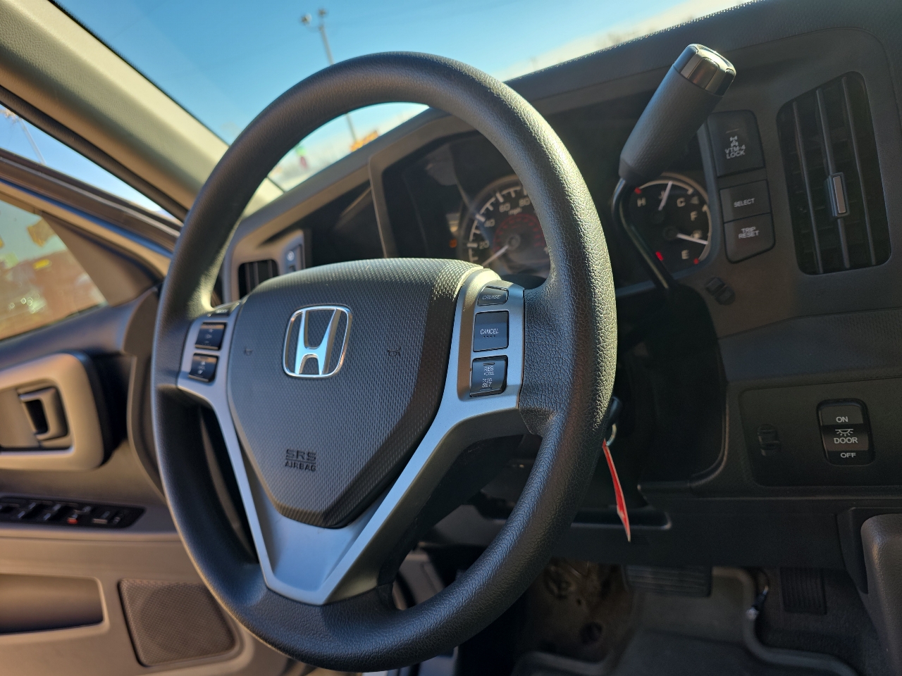 Honda Ridgeline 4WD Crew Cab RTS 2012