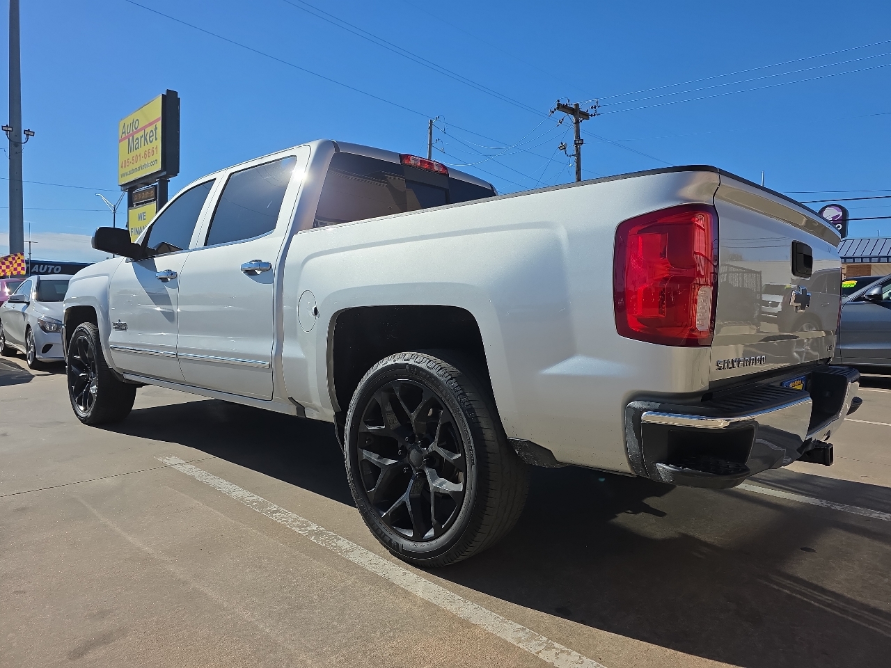 Chevrolet Silverado 1500 2WD Crew Cab 143.5" LTZ w/1LZ 2017