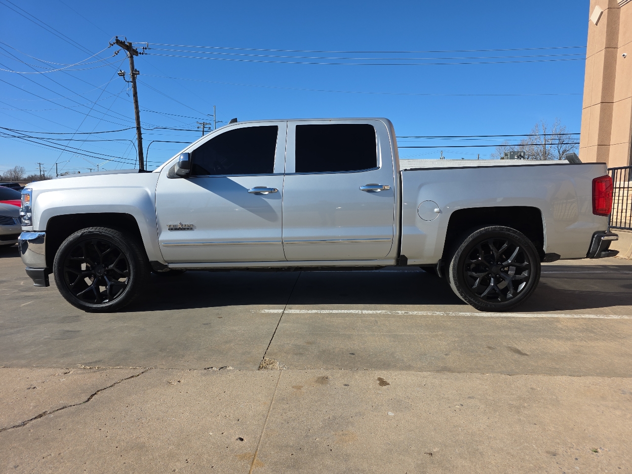 Chevrolet Silverado 1500 2WD Crew Cab 143.5" LTZ w/1LZ 2017