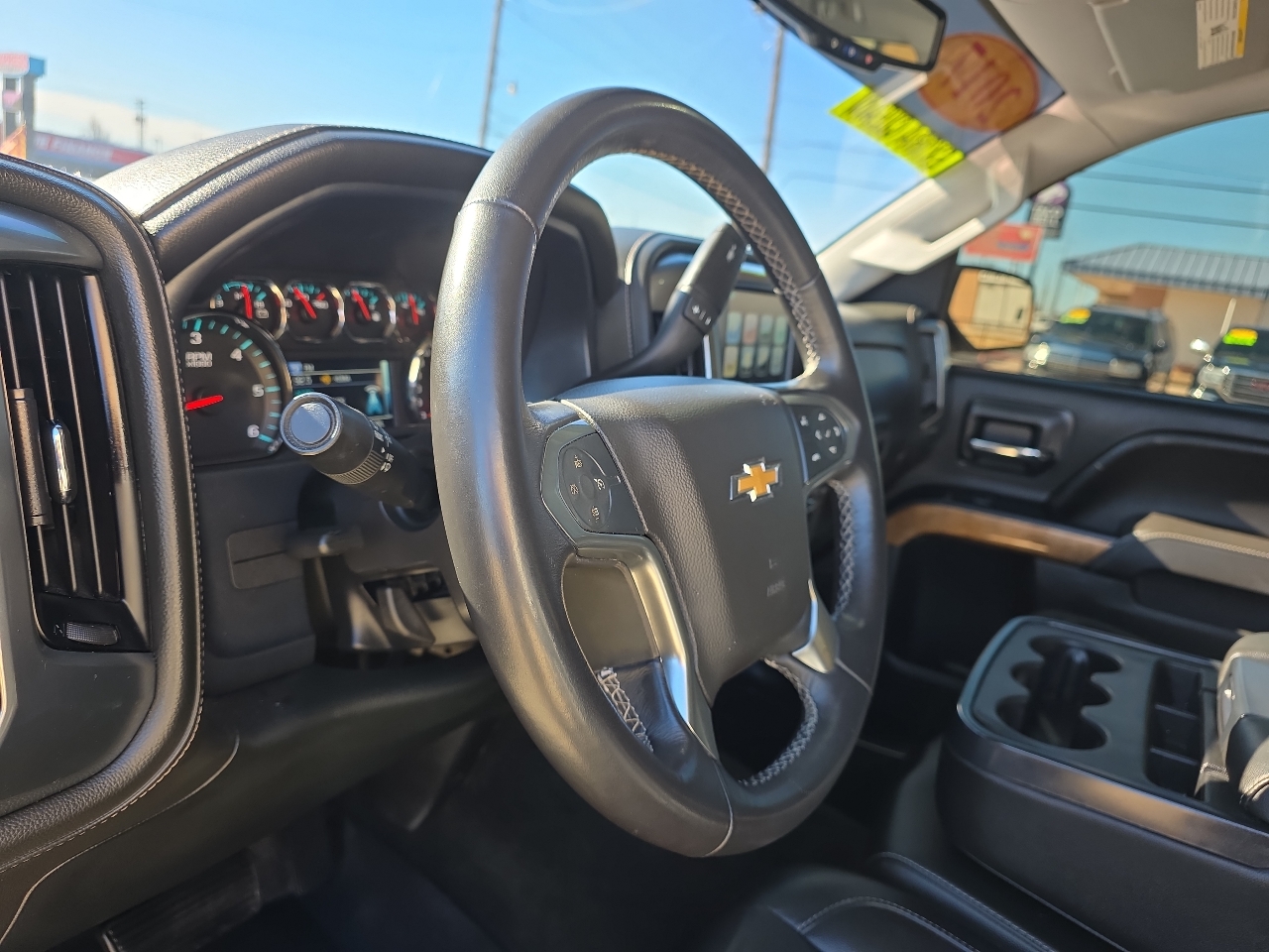 Chevrolet Silverado 1500 2WD Crew Cab 143.5" LTZ w/1LZ 2017