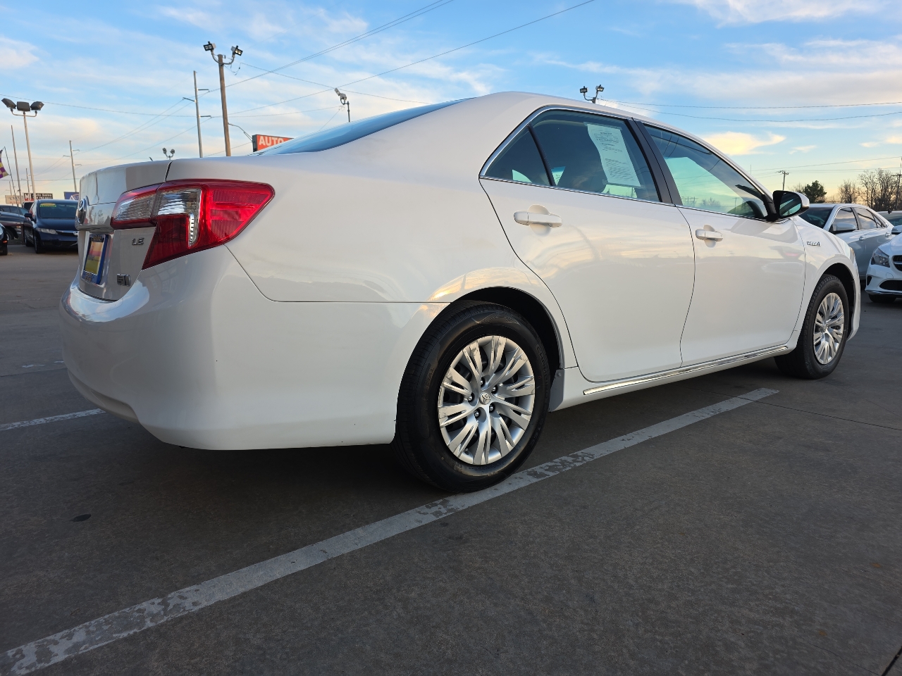 Toyota Camry Hybrid 4dr Sdn LE (Natl) 2013