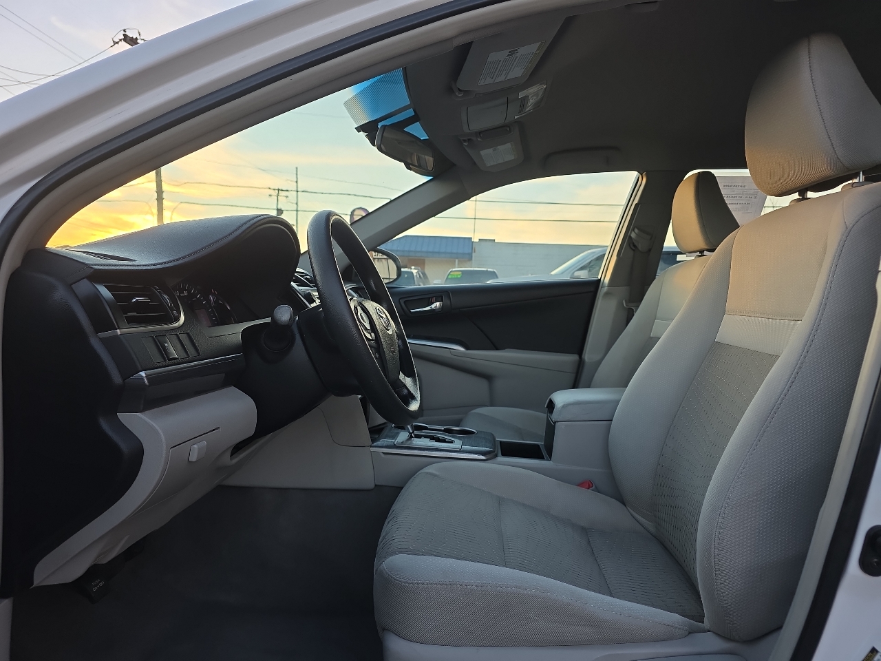 Toyota Camry Hybrid 4dr Sdn LE (Natl) 2013