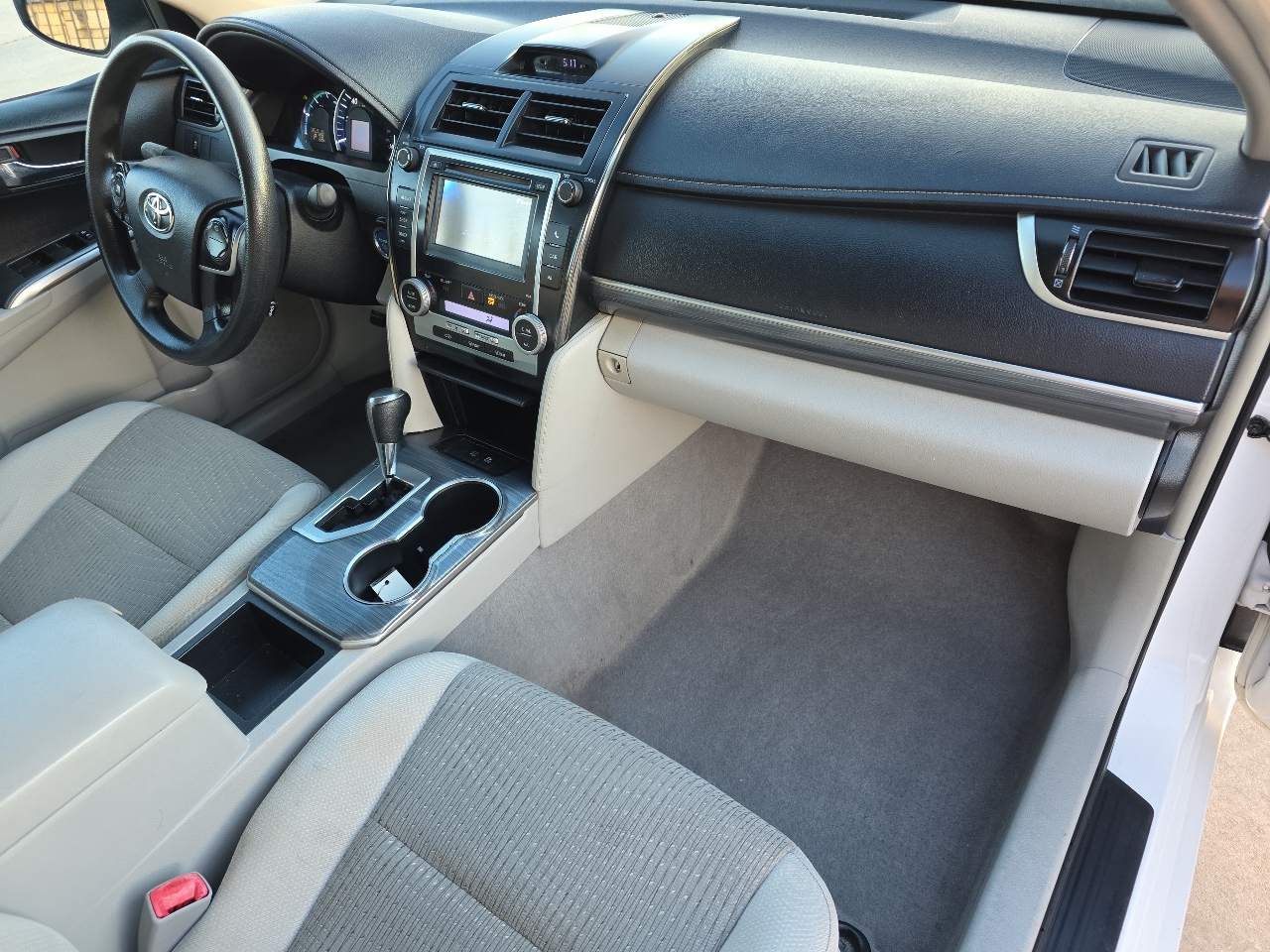 Toyota Camry Hybrid 4dr Sdn LE (Natl) 2013