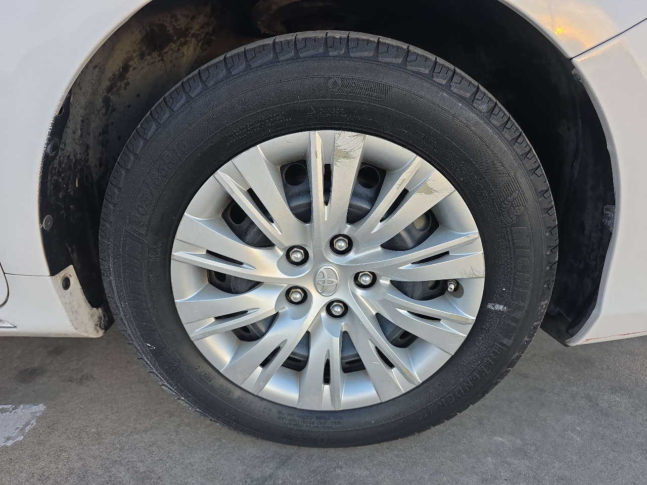 Toyota Camry Hybrid 4dr Sdn LE (Natl) 2013