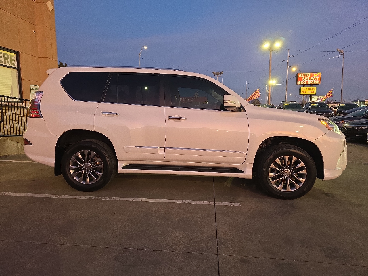 Lexus GX 460 4WD 4dr Luxury 2015