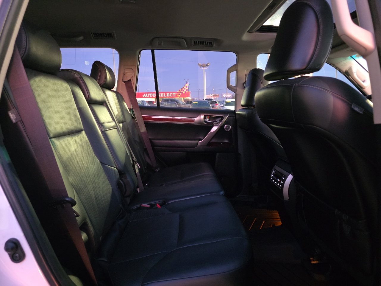 Lexus GX 460 4WD 4dr Luxury 2015