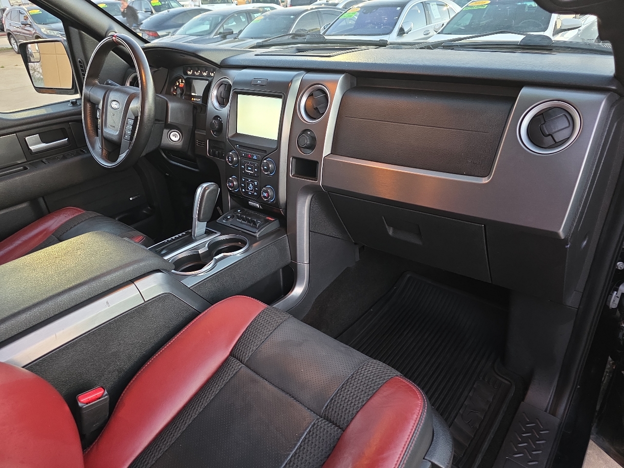 Ford F-150 4WD SuperCrew 145" SVT Raptor 2014