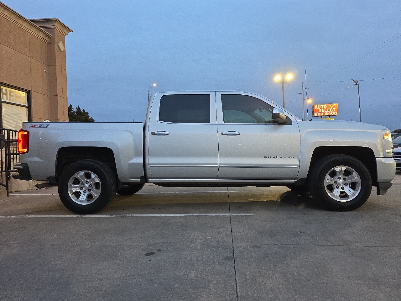 Chevrolet Silverado 1500 4WD Crew Cab 143.5" LTZ w/2LZ 2017