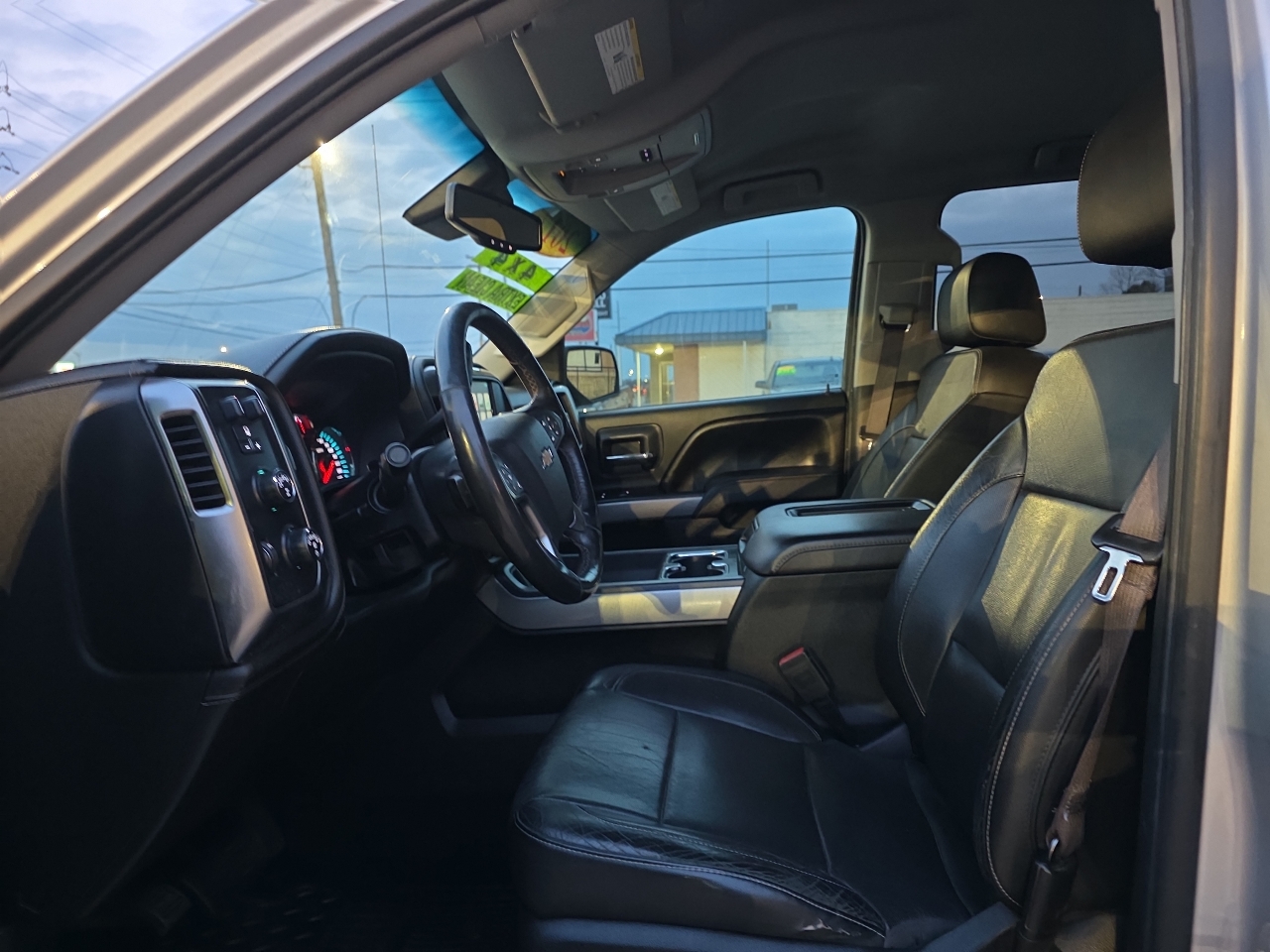 Chevrolet Silverado 1500 4WD Crew Cab 143.5" LTZ w/2LZ 2017