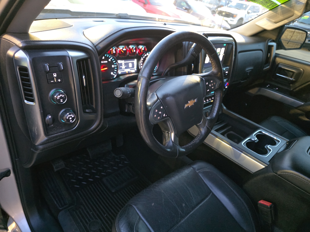 Chevrolet Silverado 1500 4WD Crew Cab 143.5" LTZ w/2LZ 2017