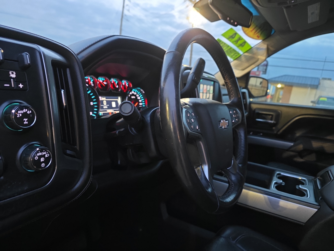 Chevrolet Silverado 1500 4WD Crew Cab 143.5" LTZ w/2LZ 2017