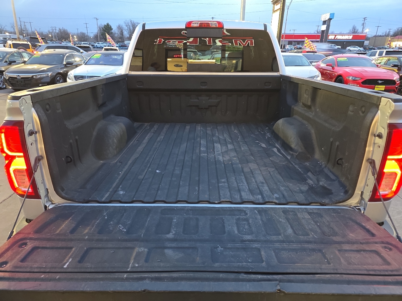 Chevrolet Silverado 1500 4WD Crew Cab 143.5" LTZ w/2LZ 2017