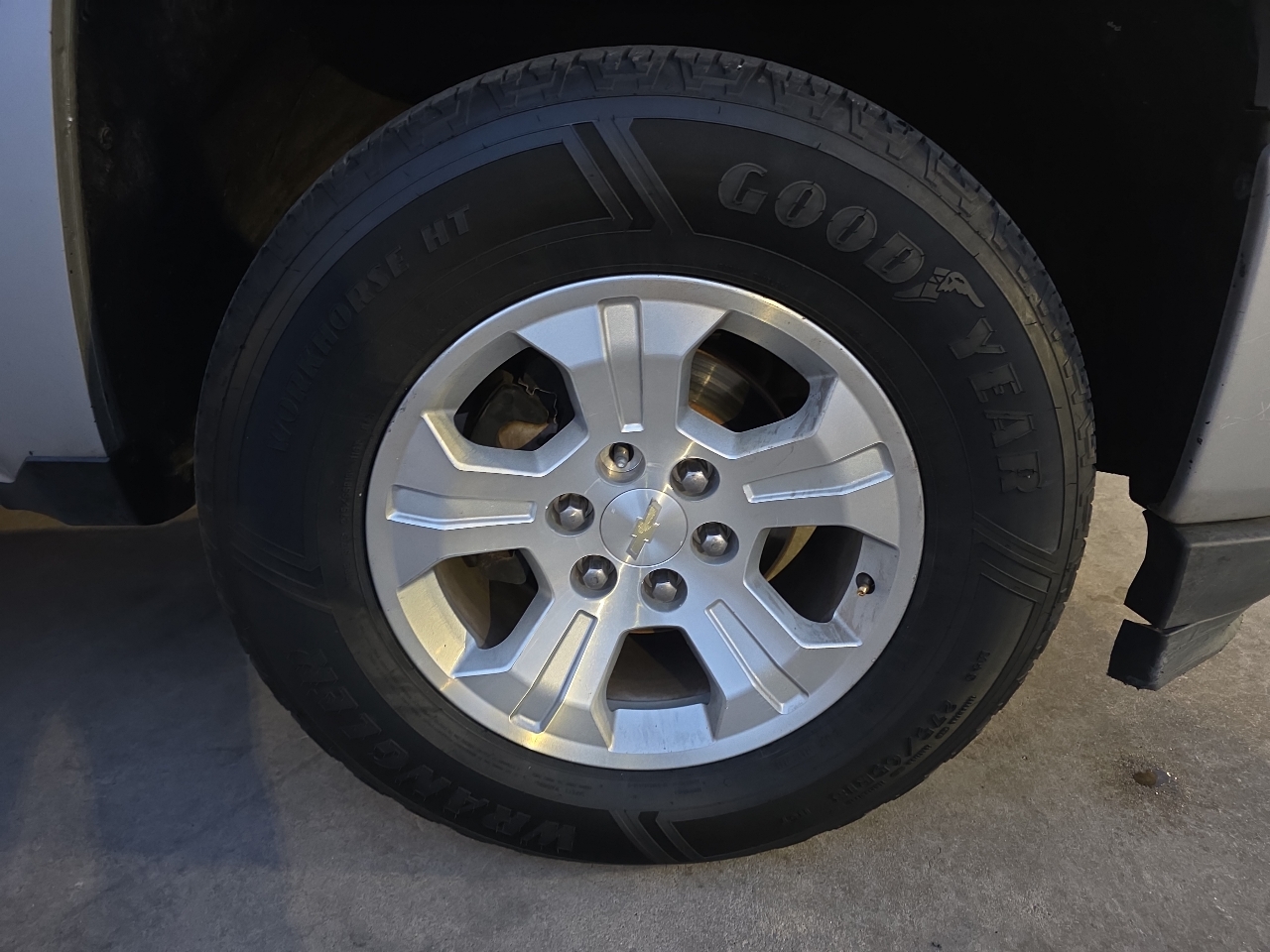 Chevrolet Silverado 1500 4WD Crew Cab 143.5" LTZ w/2LZ 2017