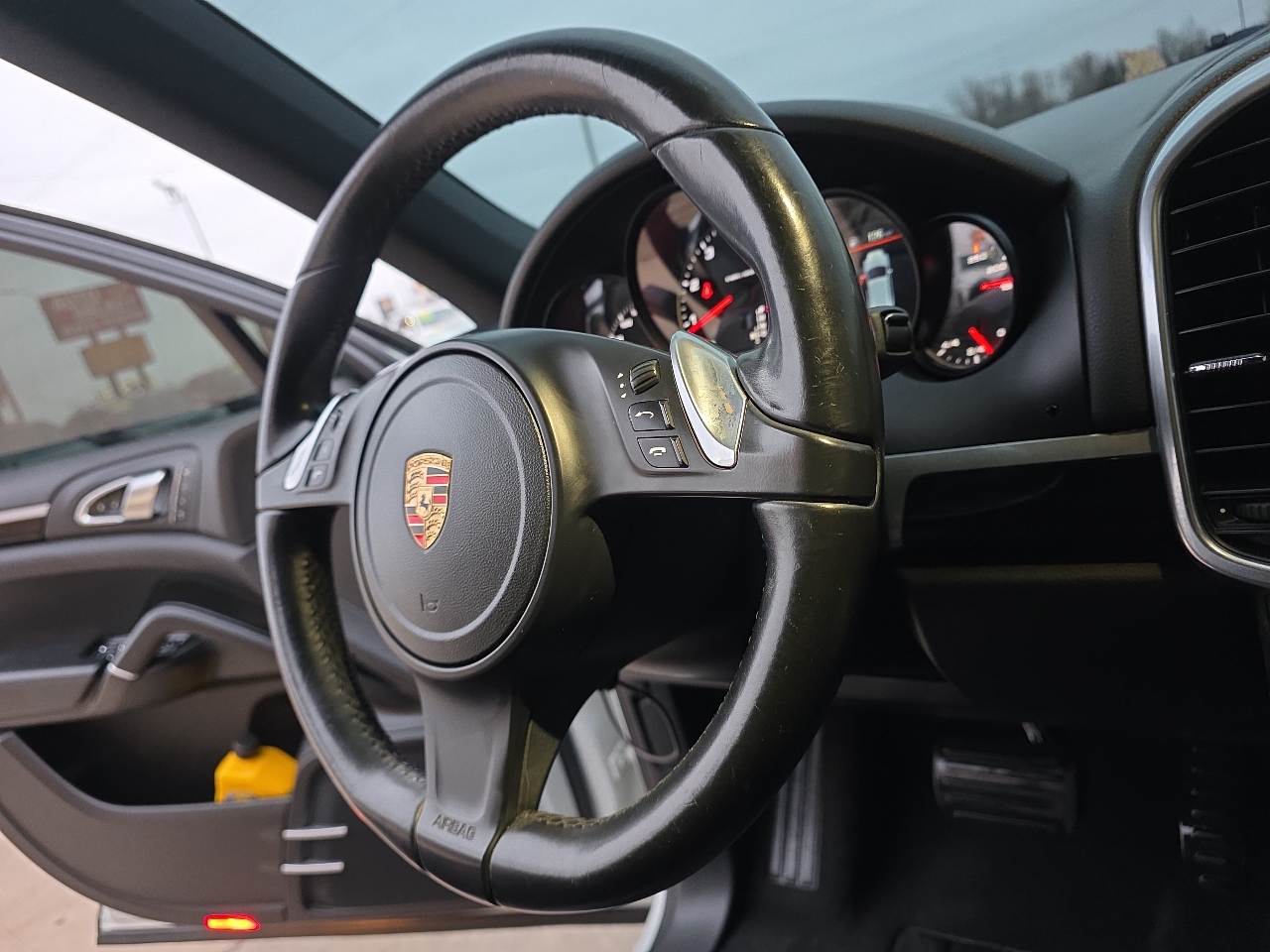 Porsche Cayenne AWD 4dr Platinum Edition 2014