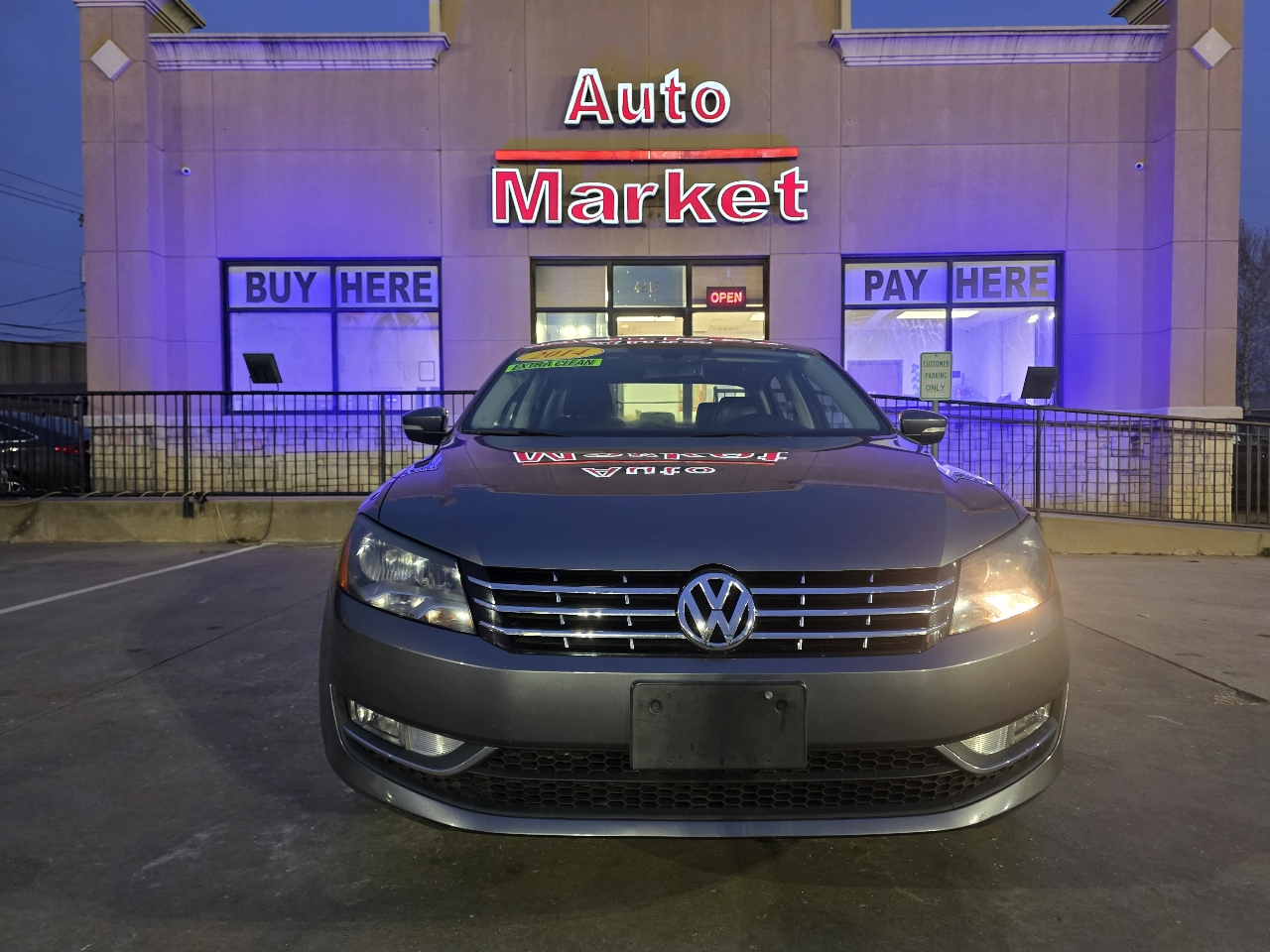 Volkswagen Passat 4dr Sdn 2.0L DSG TDI SE w/Sunroof & Nav 2014