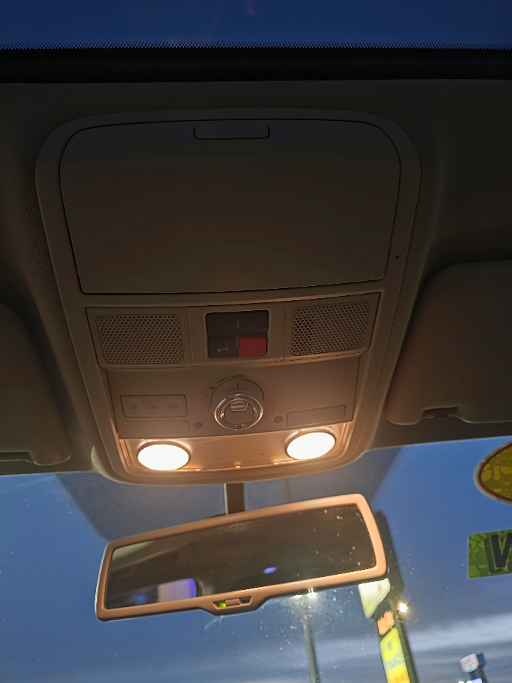 Volkswagen Passat 4dr Sdn 2.0L DSG TDI SE w/Sunroof & Nav 2014