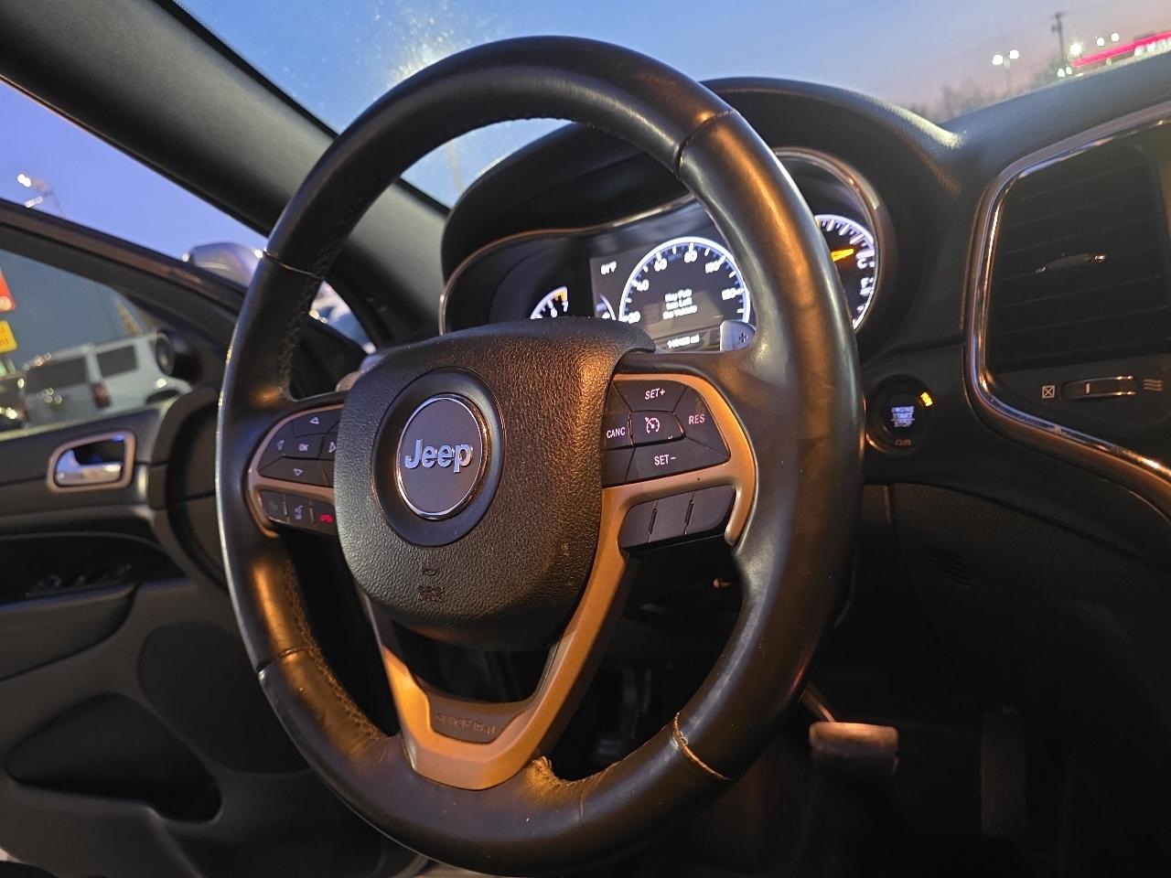 Jeep Grand Cherokee Laredo 4x2 2017