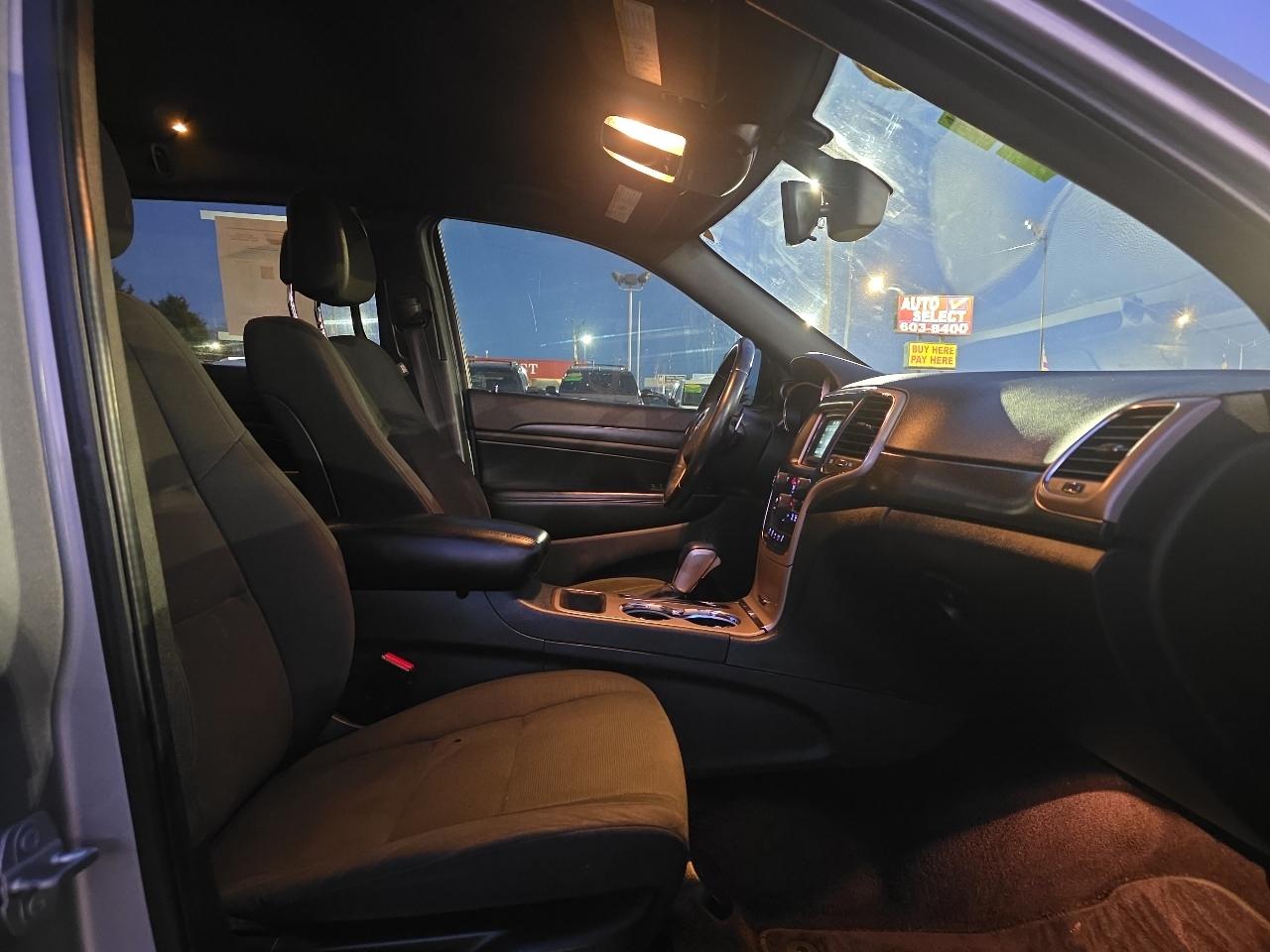 Jeep Grand Cherokee Laredo 4x2 2017