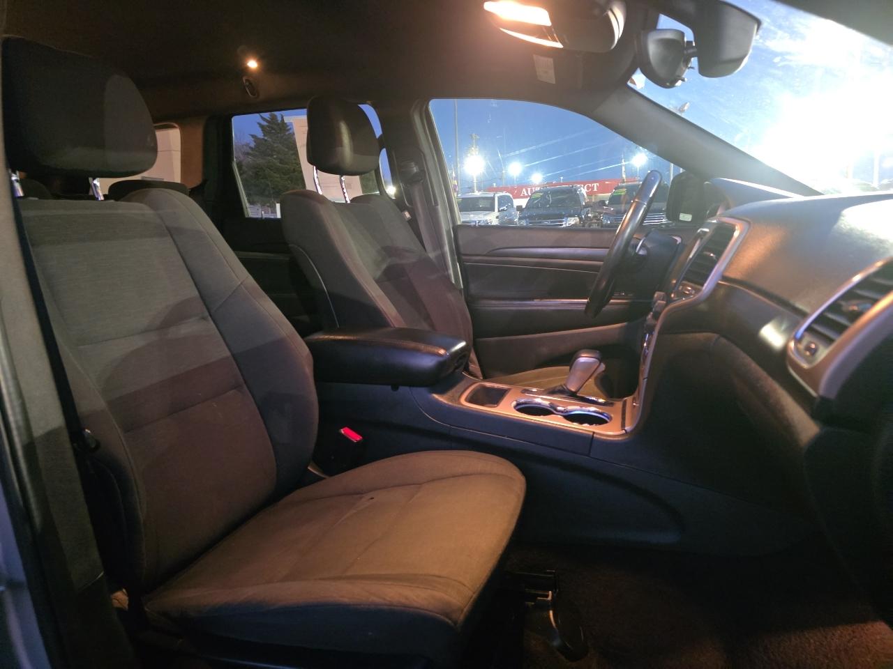 Jeep Grand Cherokee Laredo 4x2 2017