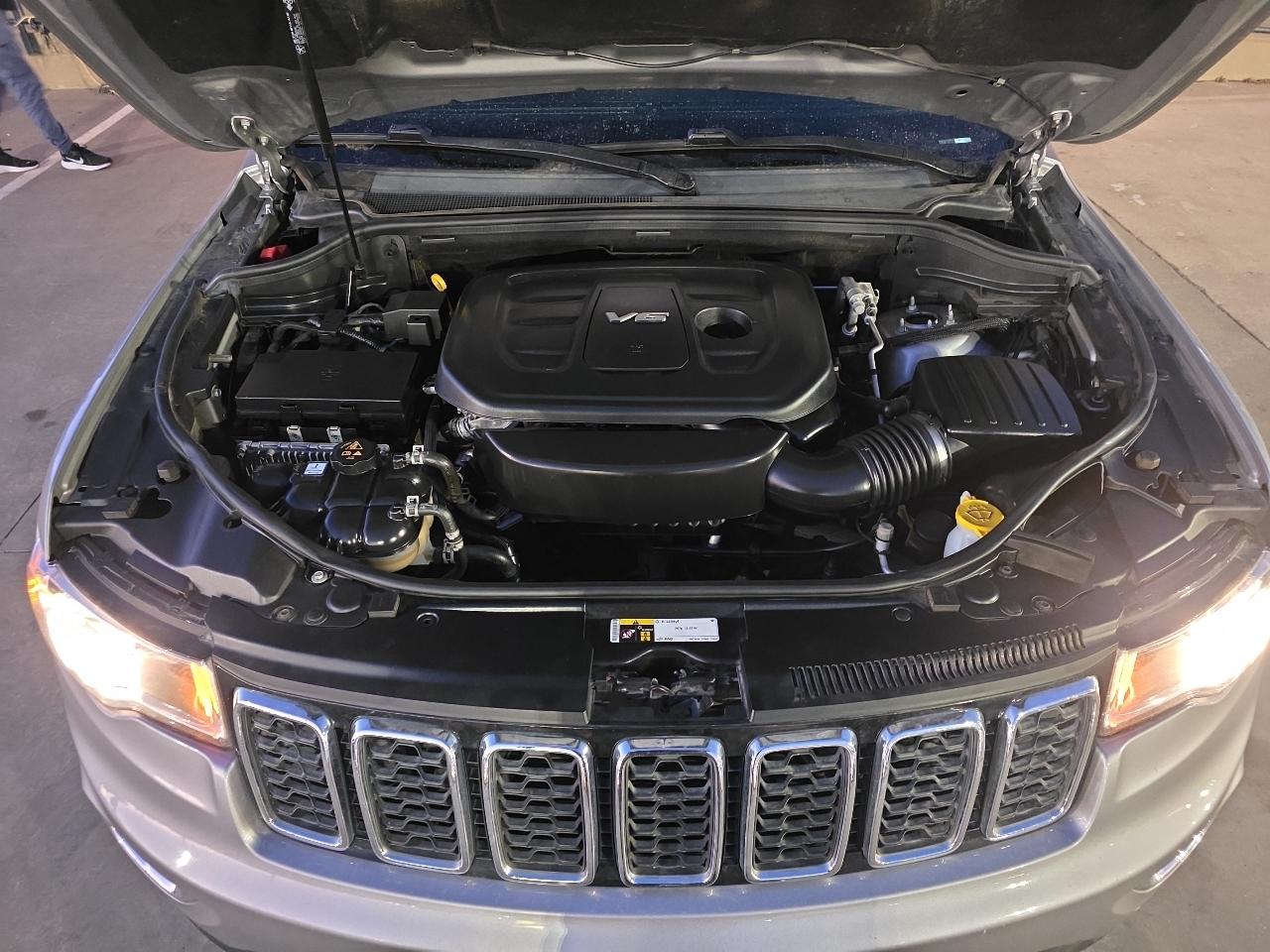 Jeep Grand Cherokee Laredo 4x2 2017