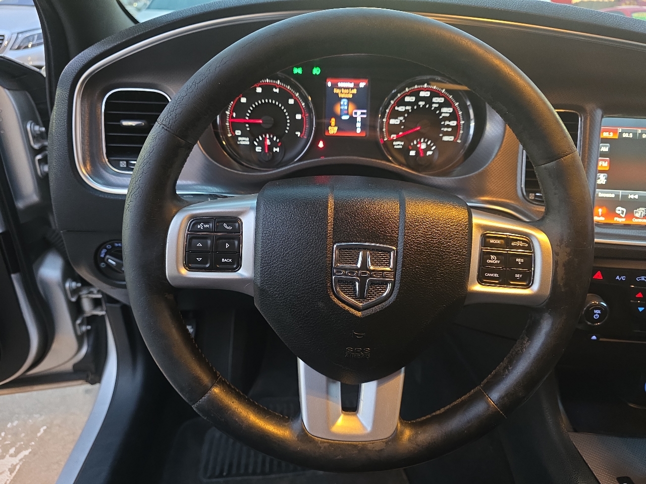 Dodge Charger 4dr Sdn RT RWD 2012