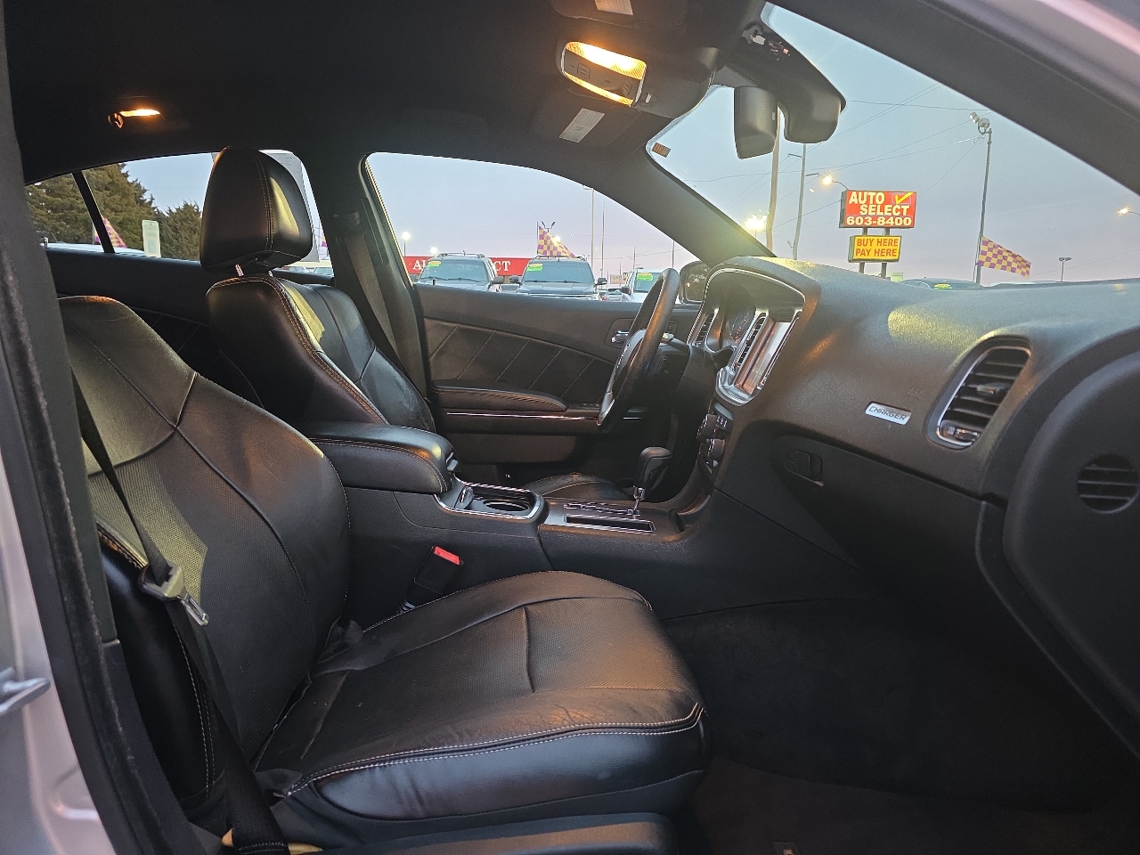 Dodge Charger 4dr Sdn RT RWD 2012