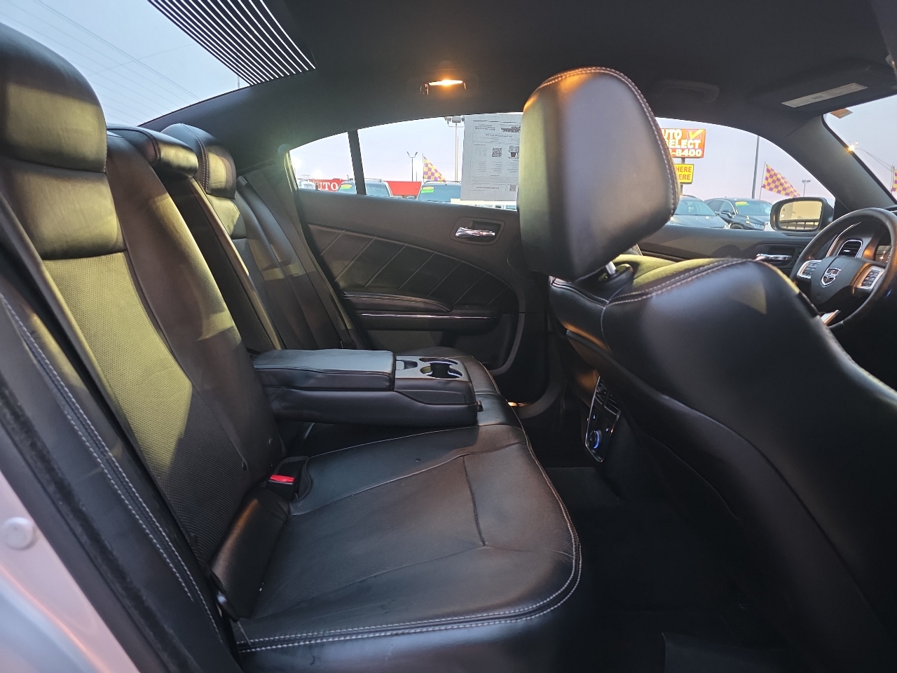 Dodge Charger 4dr Sdn RT RWD 2012